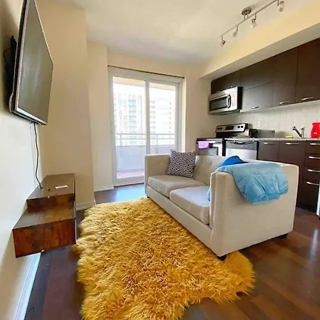Cozy One Bedroom Unit With Balcony